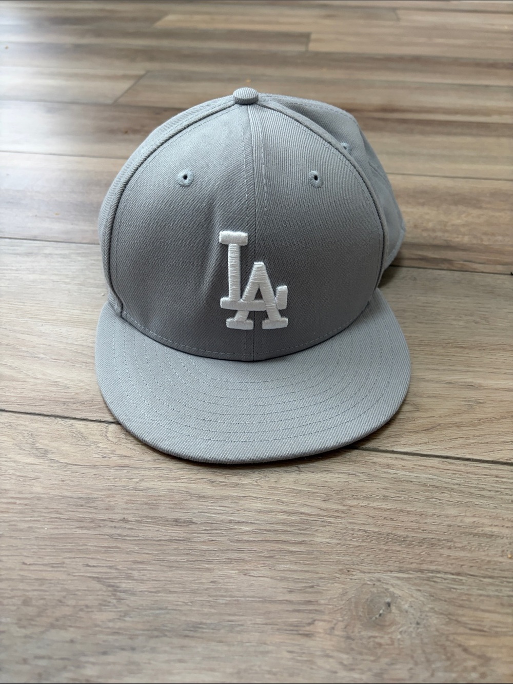LA Logo Mens Snapback Cap - Light Gray
